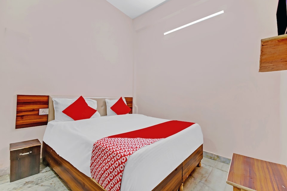 OYO 84746 Capital Guest House, Ghaziabad City, Ghaziabad