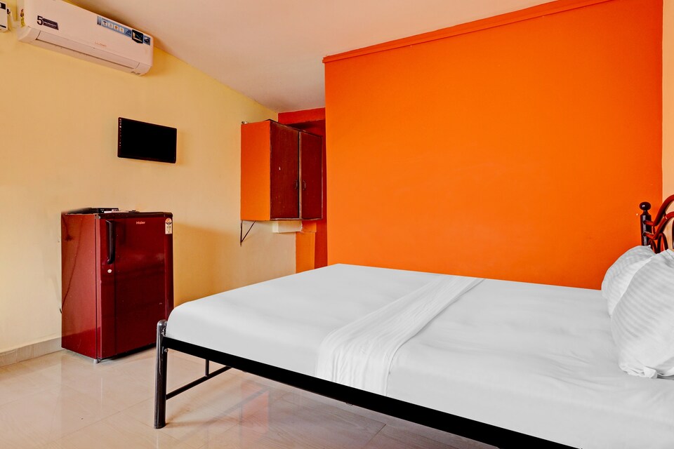 OYO 84752 Hotel Joy Guest House , Calangute Goa, गोवा