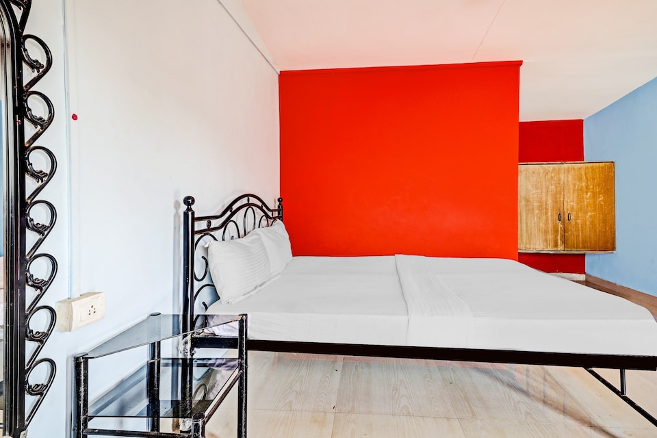 OYO 84752 Hotel Joy Guest House , Calangute Goa, गोवा