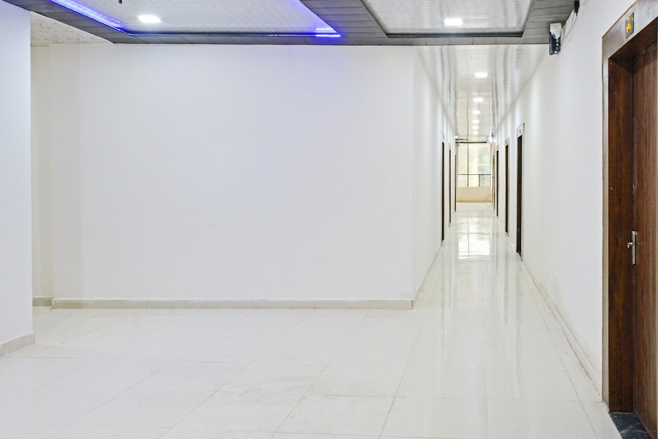 OYO Flagship Prem Guest House, Mathura Station, Mathura