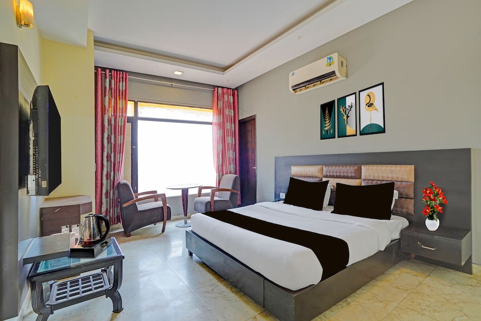 Townhouse by OYO Patiala-Zirakpur Crossway Formerly Hotel Dream, Zirakpur, Zirakpur