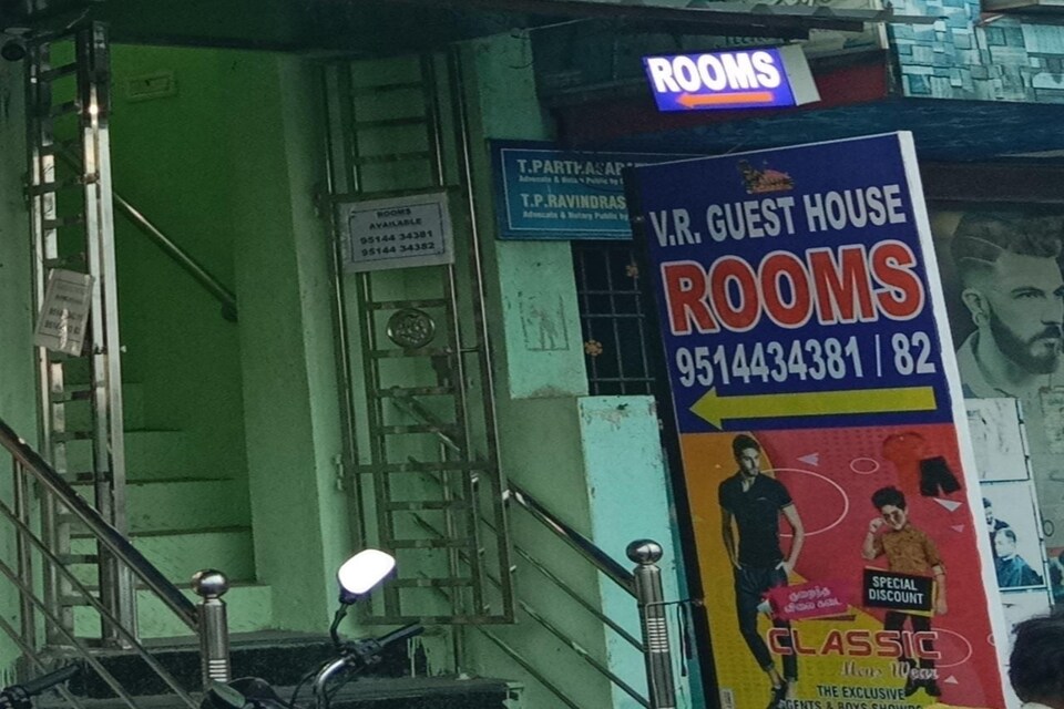 OYO 84823 V R Guest House, Sriperumbudur Chennai, चेन्नई