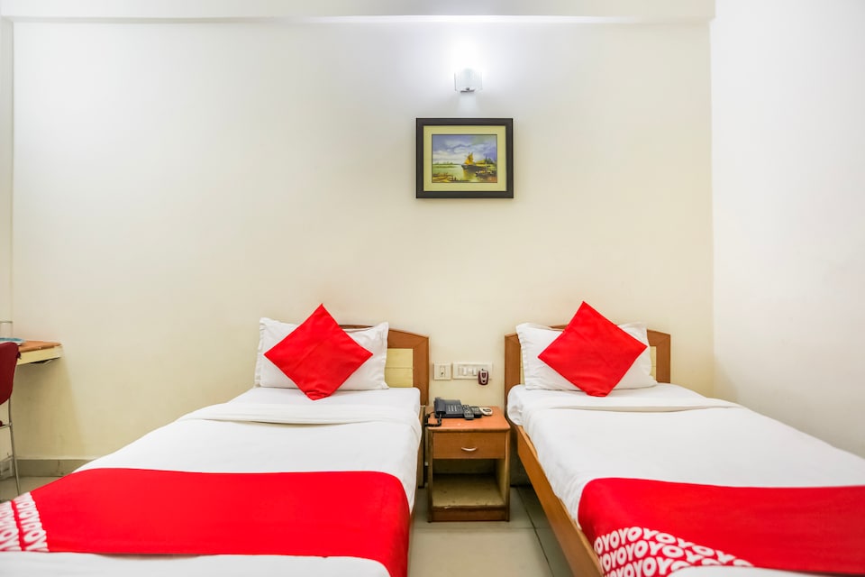 Capital O 1359 Hotel Best Inn, Jaidev Vihar, Bhubaneswar