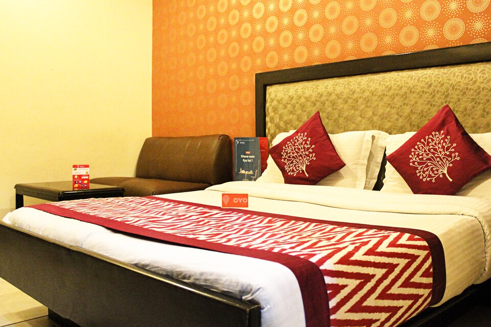 OYO Rooms 222 Karol Bagh Metro Station, Karol Bagh Delhi, Delhi