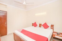 OYO 10394 Hotel Geo