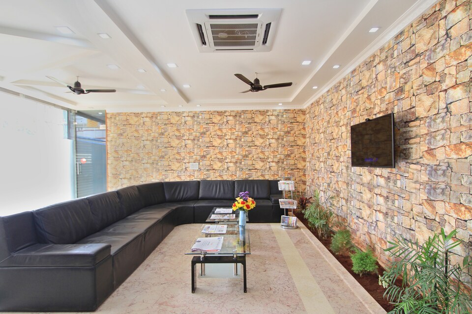 live on blr3380, Hosur Road Bangalore, Bangalore