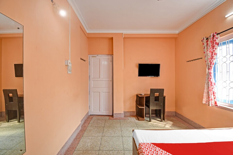 OYO Flagship  Relax Villa, Salt Lake Kolkata, Kolkata