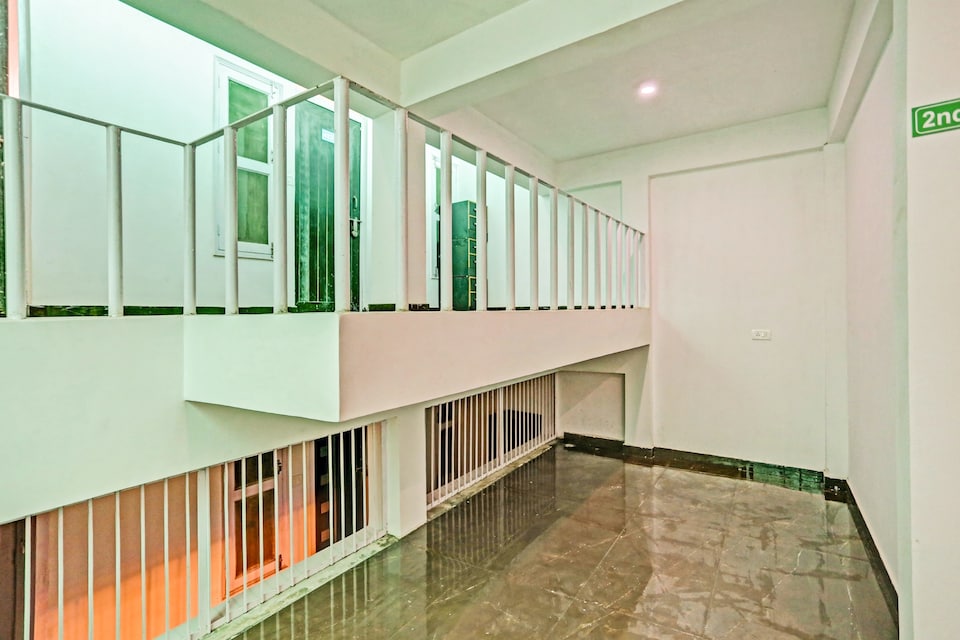 HOTEL O KRISHNA STAYS, Noida City, Noida