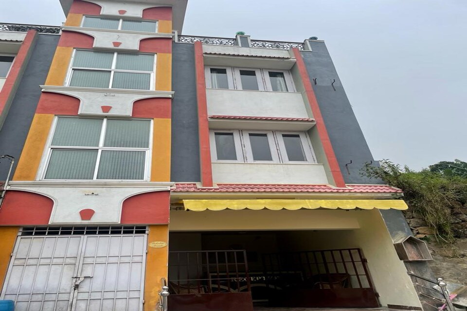 POP 84862 Astha Budget Hotel Elite , Kodaikanal, Kodaikanal