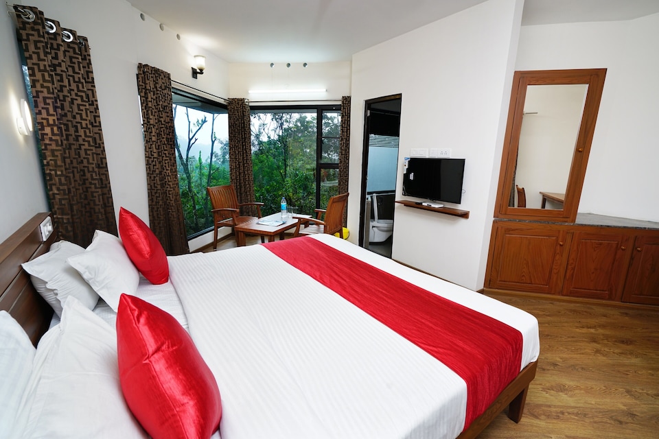 OYO 10029 Hotel Munnar Breeze, Anachal, Munnar