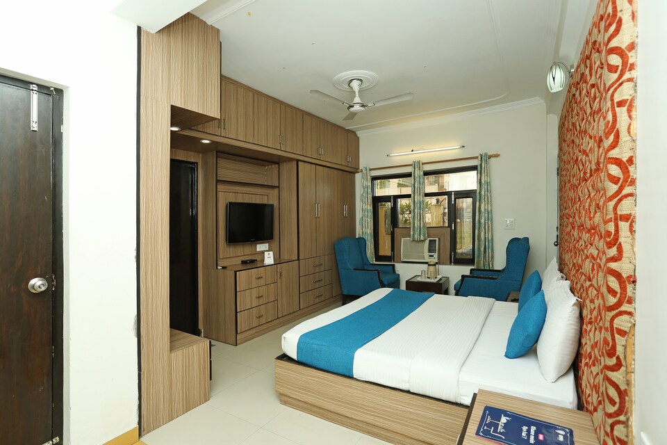 OYO 10425 Queens Pearl INN, Dehradun ISBT, Dehradun