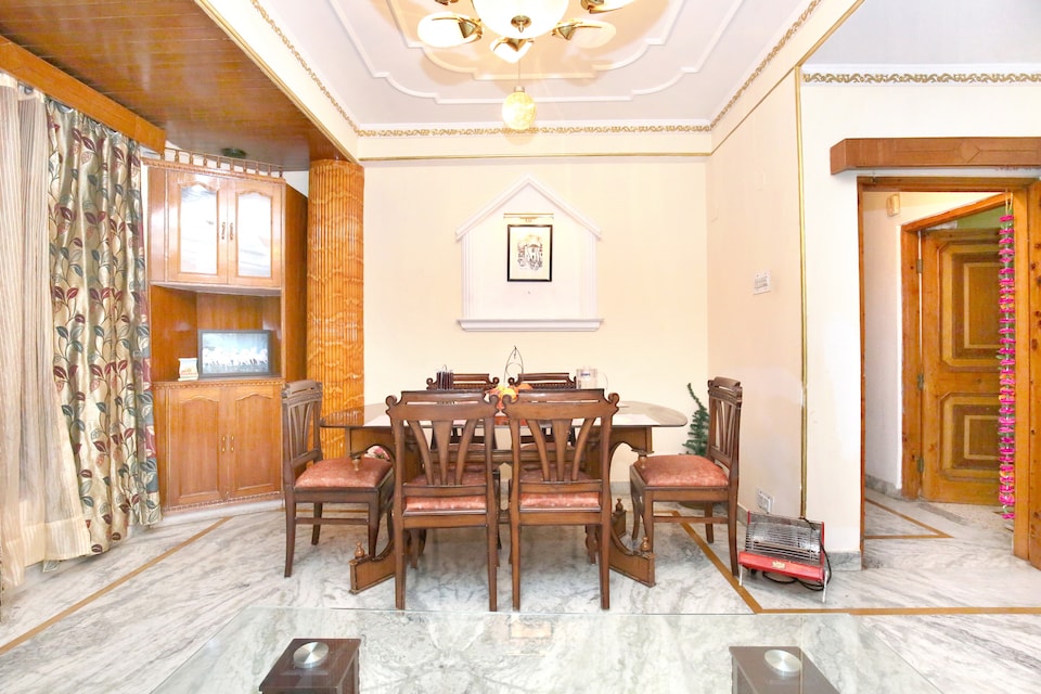 OYO Home 10858 Valley View 2BHK, Sanjauli, Shimla