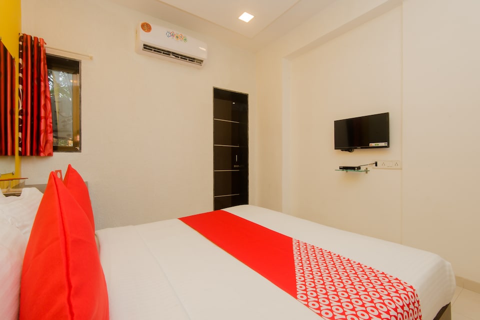 OYO 11498 Hotel Bliss Executive, Juhu, Mumbai