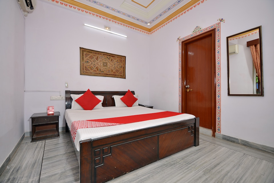 OYO 10118 Hotel Govindam Palace, Gulab Bagh, Udaipur