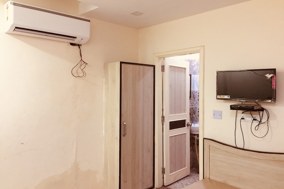 POP Khanna Guest House, Golden Temple Road Amritsar, Amritsar