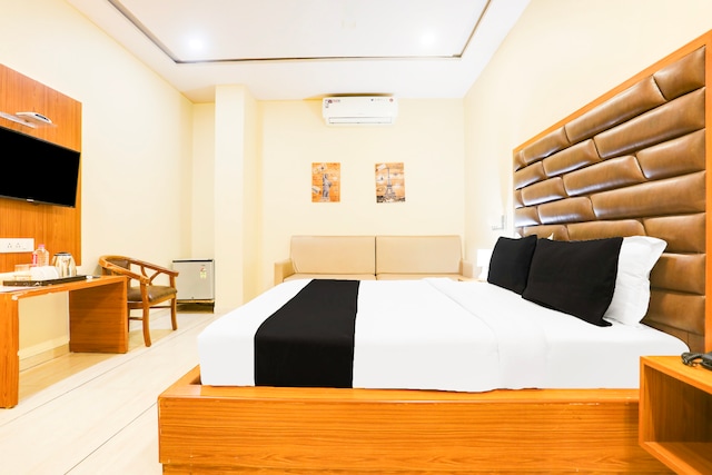 Townhouse Talwandi formerly Paras Royale