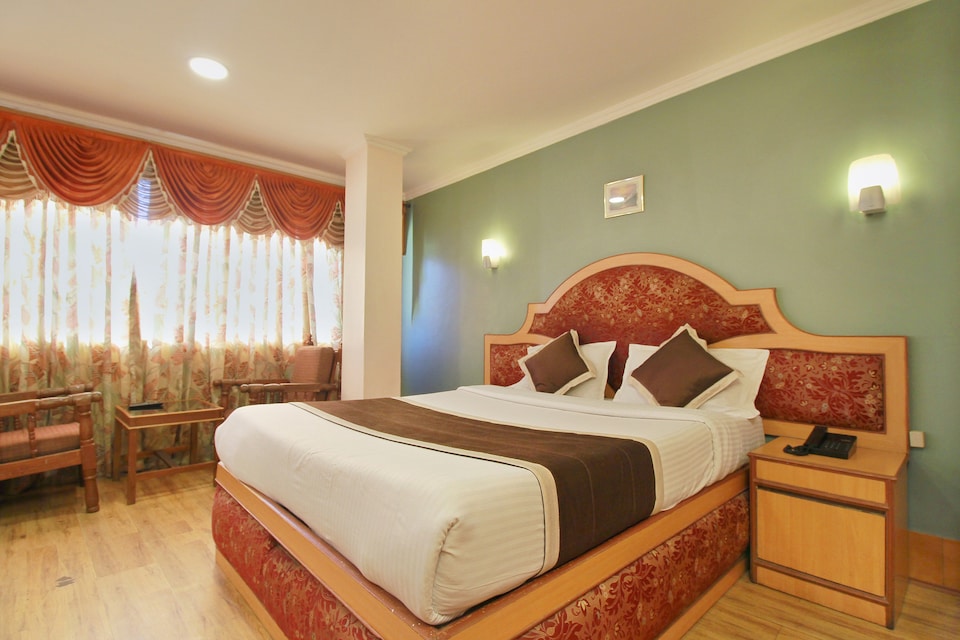 OYO 10068 Hotel Rathna, Ooty Town-II, Ooty
