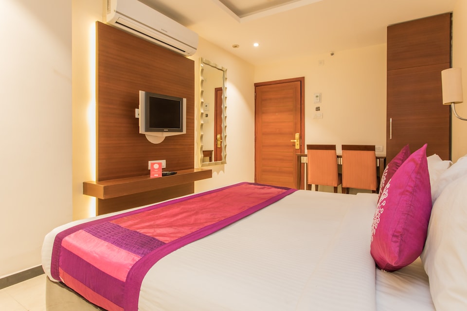 OYO Hotel 10215 Hotel Nandi, Mahakal Temple 1, Ujjain