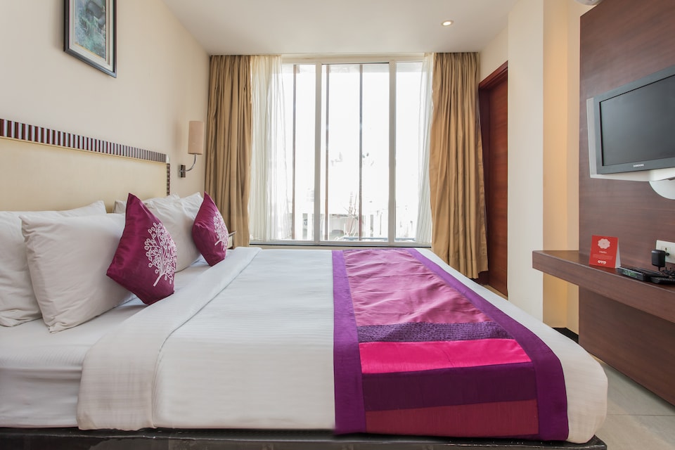 OYO Hotel 10215 Hotel Nandi, Mahakal Temple 1, Ujjain