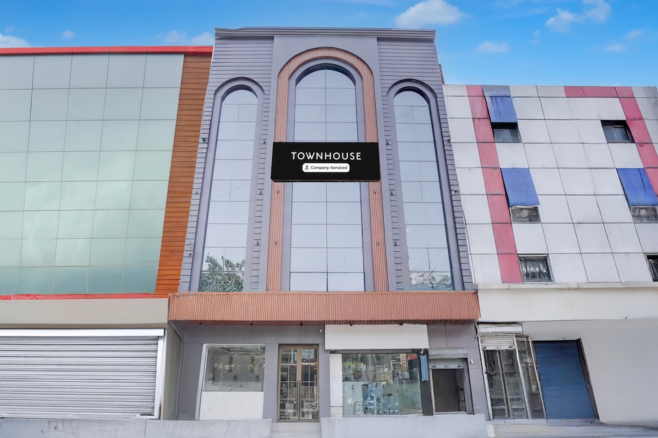 Super Townhouse Karol Bagh Formerly Hotel Unistar, Karol Bagh Delhi, Delhi