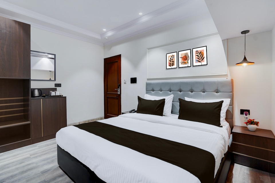 Super Townhouse Karol Bagh Formerly Hotel Unistar, Karol Bagh Delhi, Delhi