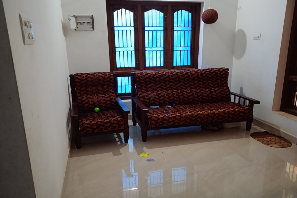 OYO HOME 84887 Kerala House Melaputhyottil, Calicut City, Calicut