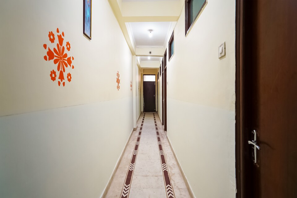OYO 10554 Hotel Darshan Palace, Airport Delhi, Delhi Transit