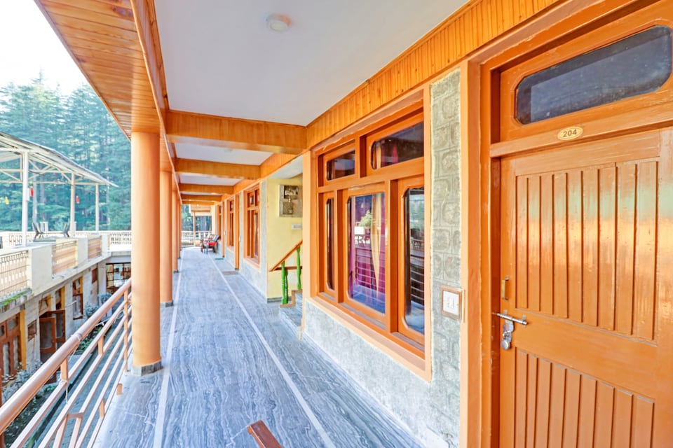 Live on MNL1025, Old Manali Cluster, Manali