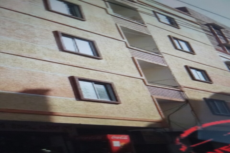 POP 84900 Nelaturi, Madhapur, हैदराबाद