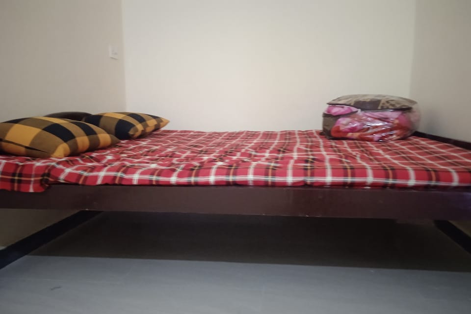 OYO Home Narayan Guest House And Residential Hotel, Bettiah, Bettiah