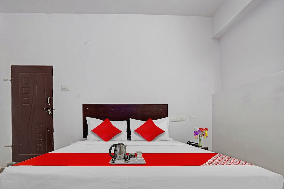Sai Krishana Grand, Governorpet Vijayawada, Vijayawada