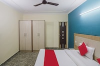 Hotel O Crown Inn