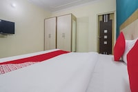 Hotel O Crown Inn