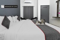 OYO 84928 Hotel Classic Holidays