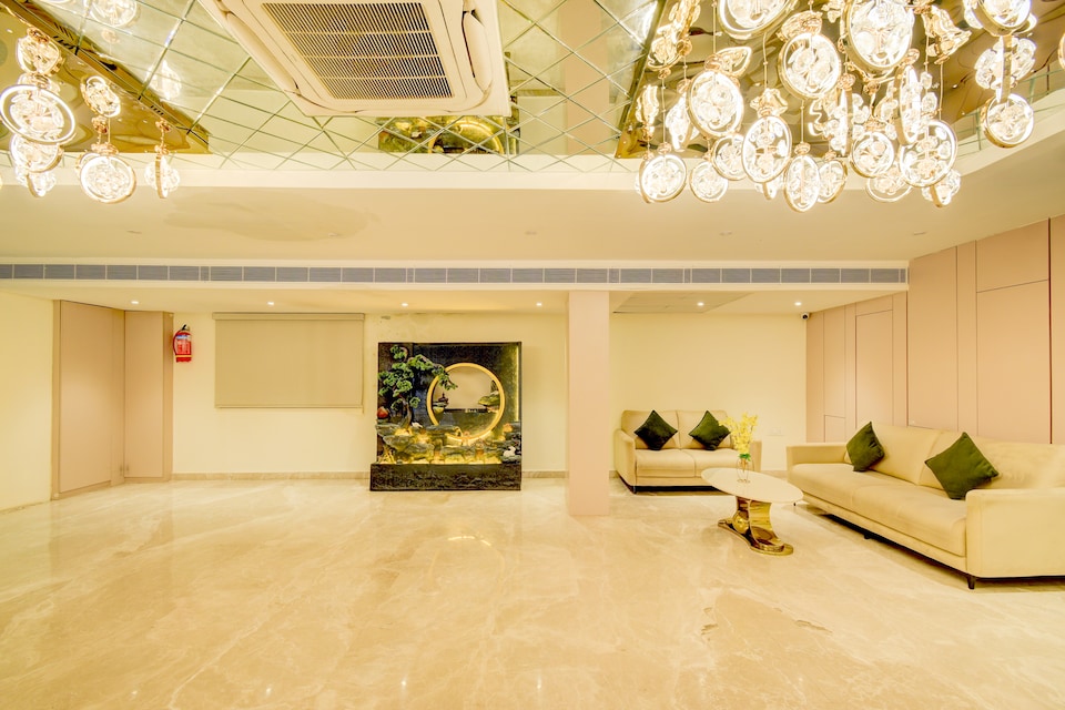 Palette Naveena Grand Hyderabad, Manikonda, हैदराबाद
