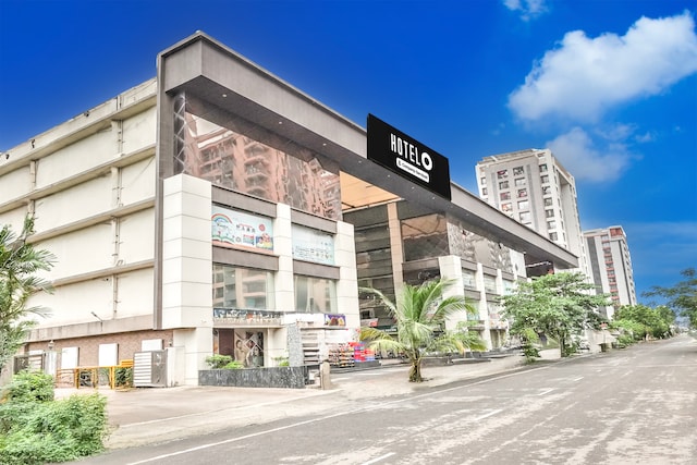 Hotel O Sneh Rashmi Botanical Garden Surat Formerly Stadium Plaza