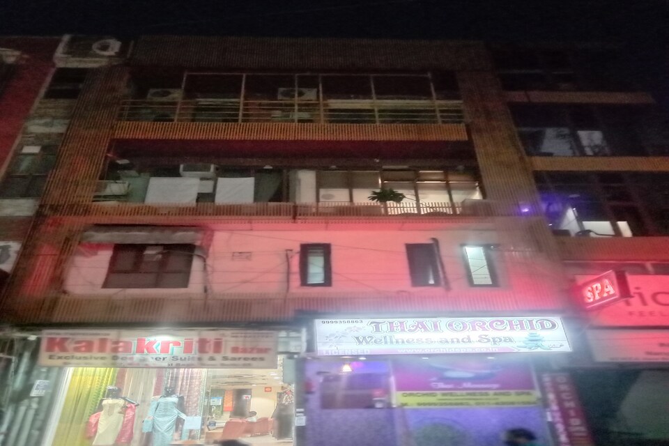 POP Saiyam Pg Near Gurudwara Shri Bangla Sahib, Karol Bagh Delhi, Delhi