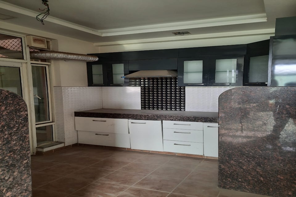 POP Lifestyle Sweet Dreams, Pilibhit Bypass Road, Bareilly