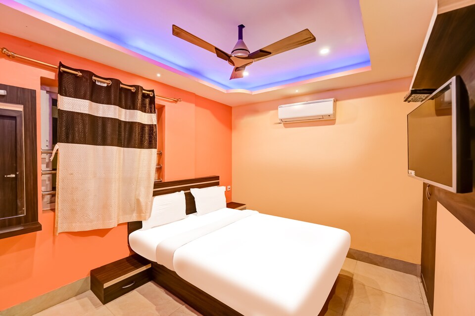 SPOT ON SAKYA INN Puri Local Bus Stand, CT Road Puri, Puri