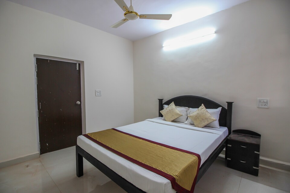 OYO 10074 Home Exquisite 1BHK Penthouse, Siolim, Goa