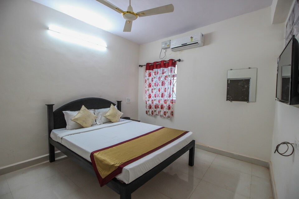 OYO 10074 Home Exquisite 1BHK Penthouse, Siolim, Goa