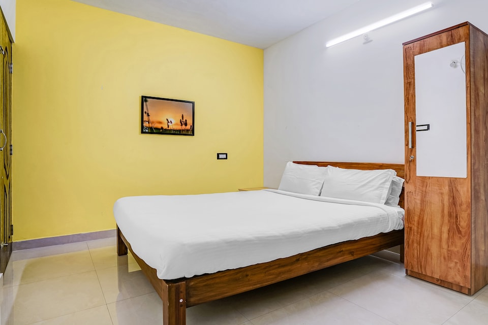 Capital O 84967 Airport Cochin Grand Residency, Ankamaly Airport Kochi, Kochi