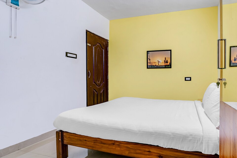 Capital O 84967 Airport Cochin Grand Residency, Ankamaly Airport Kochi, Kochi
