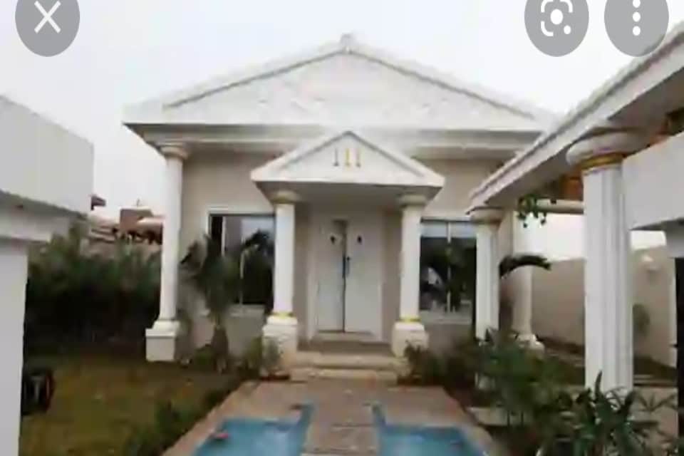 OYO Home Apple Pool Villa, Kadodra Surat, Surat