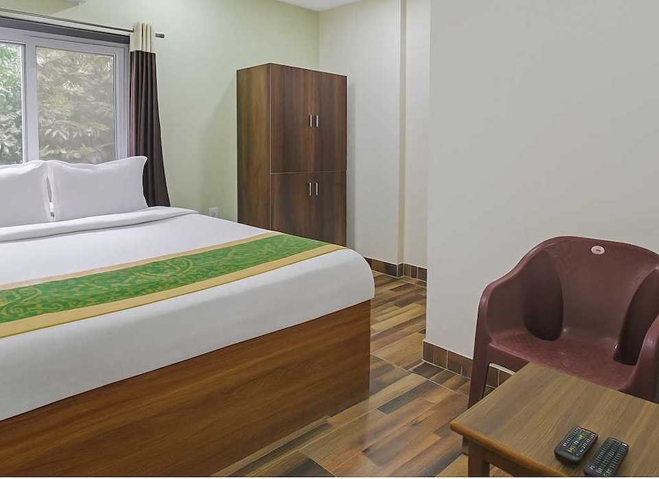 Hotel O SKS Grand Luxury Rooms near by Nagole x Road and Bandlaguda, Dilsukhnagar - Kothapet, Hyderabad