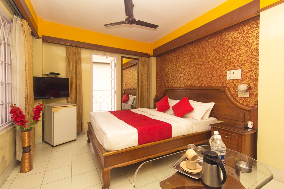 OYO 10695 Hotel Niladri Palace, Bagdogra Airport Siliguri, Siliguri