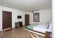 OYO Hotel Paradise Convention