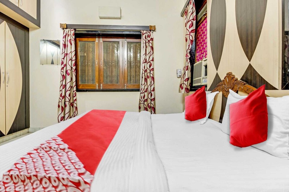 OYO Flagship Hotel Chandravanshi, Sikar, सीकर