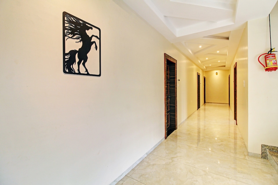 Collection O 85039 Hotel Sharda Executive, Hadapsar Pune, Pune