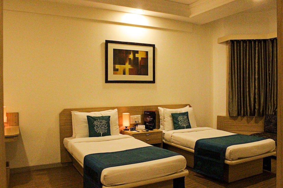 OYO Premium 001 Shastri Bridge Jabalpur, Vijay Nagar - Jabalpur, Jabalpur